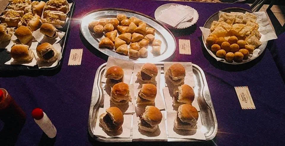 Hamburger Pocket — buffet completo em Goiânia